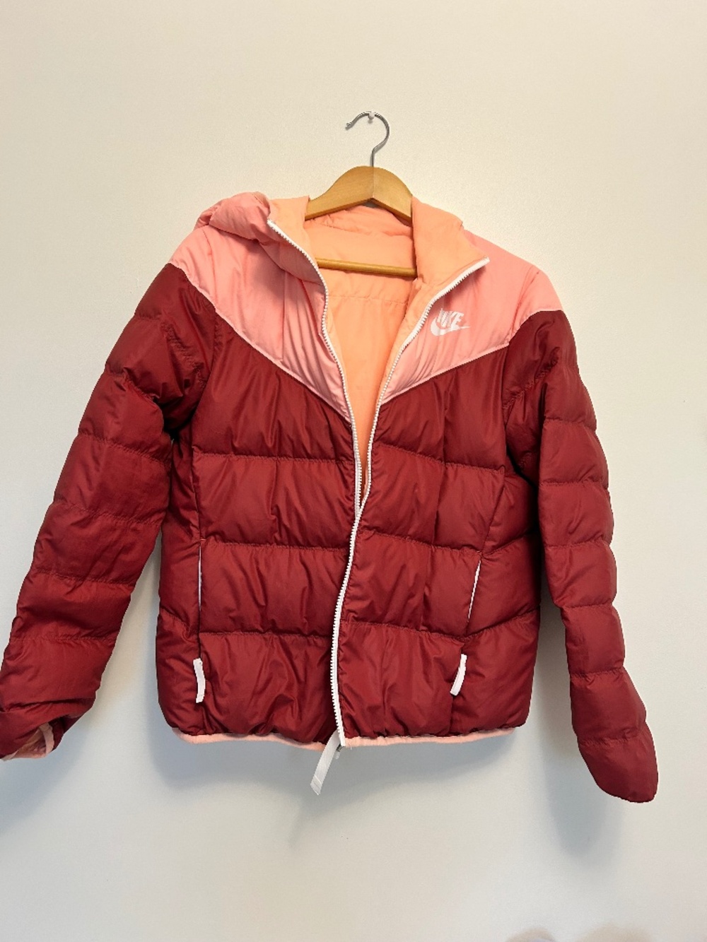 Nike Windrunner Reversible Duck Down Fill Puffer Jacket colorblock Orange Red M